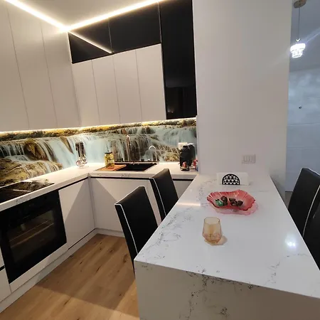 Komsi Group Appartamento Tirana