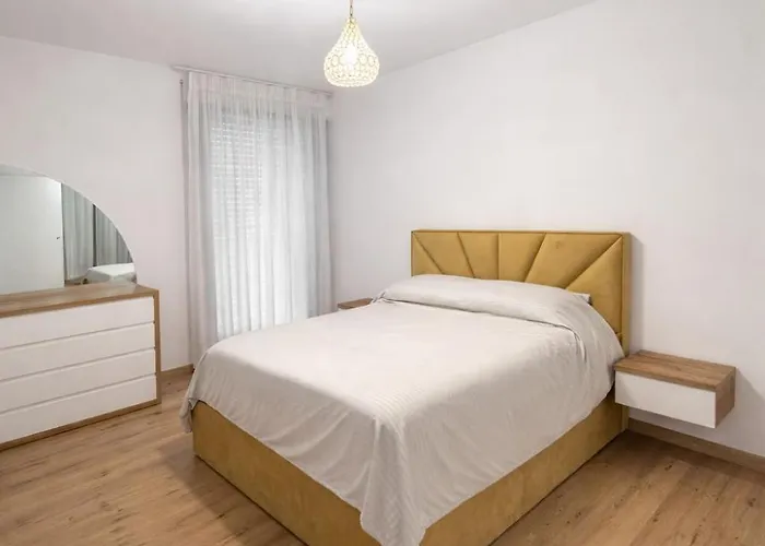 Apartment Komsi Group Tirana